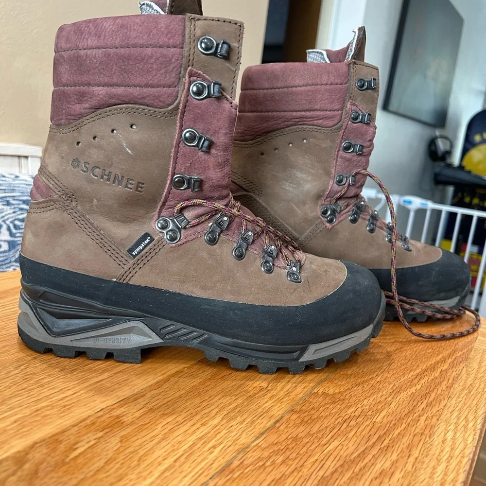 Schnee's Beartooth 200g Hiking Boots - Picture 3 of 13
